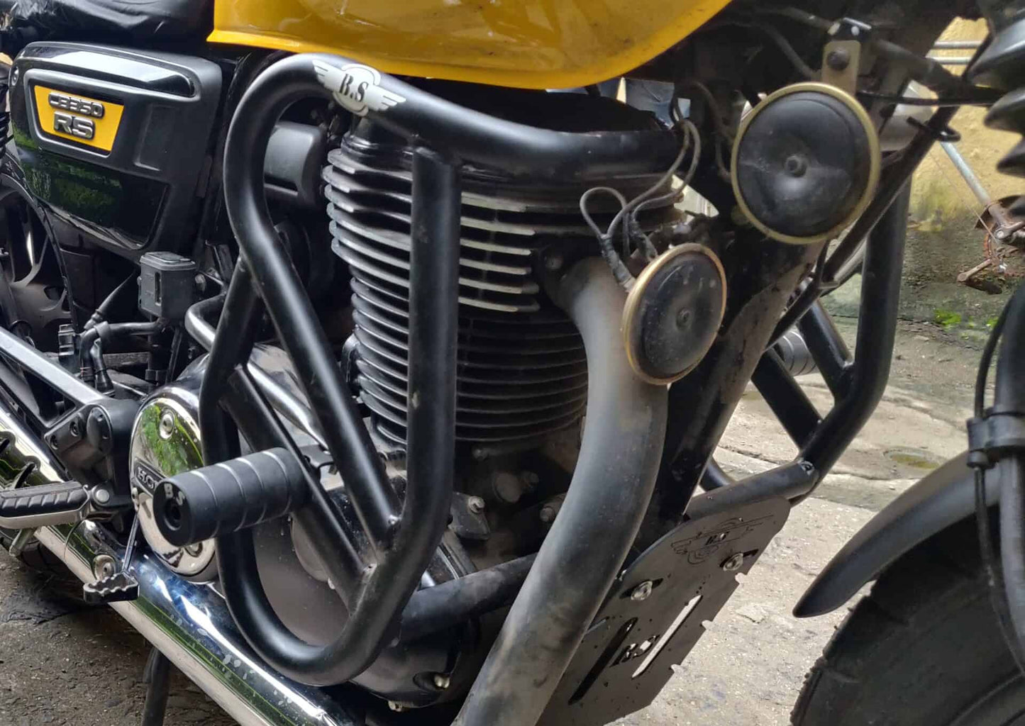 BS - HONDA RS AND HNESS CRASH GUARD (SIMILAR FITTING) STAINLESS STEEL | Sparewick