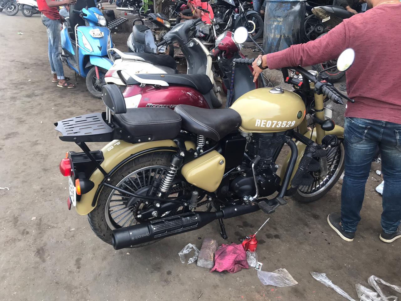 Backrest with carrier for deals royal enfield classic 350